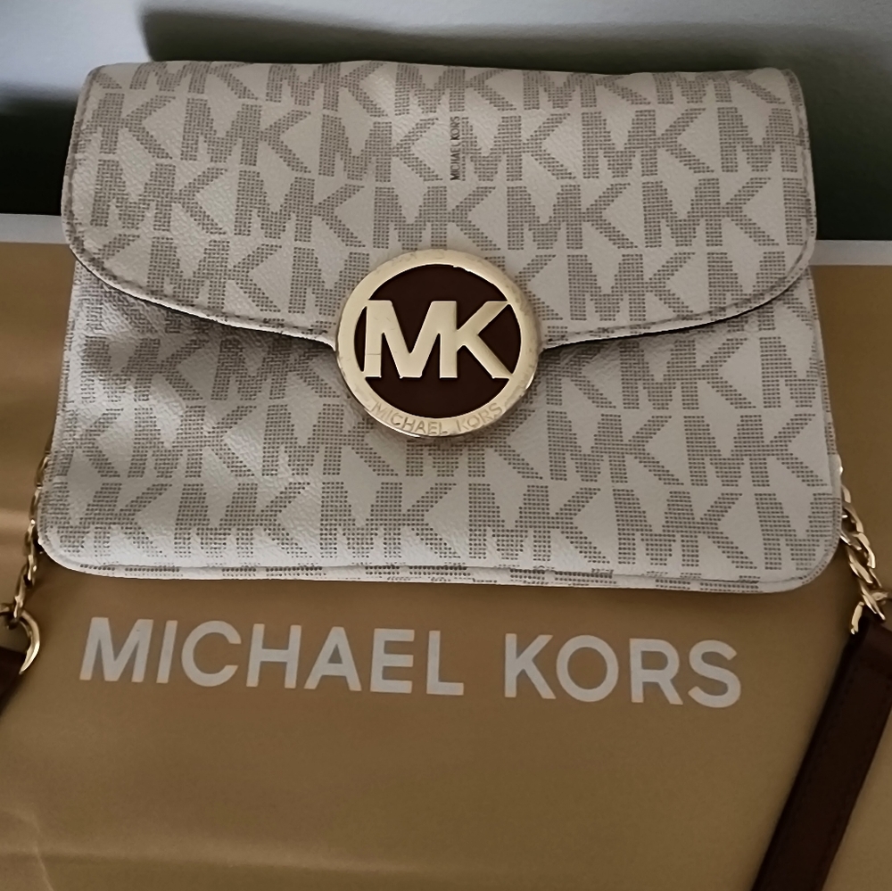 Michael Kors Cream and Gold Crossbody Bag